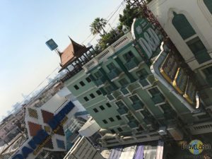 Khao San Road: Rooftop. (1)