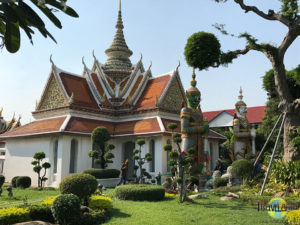 Wat Arun. (2)